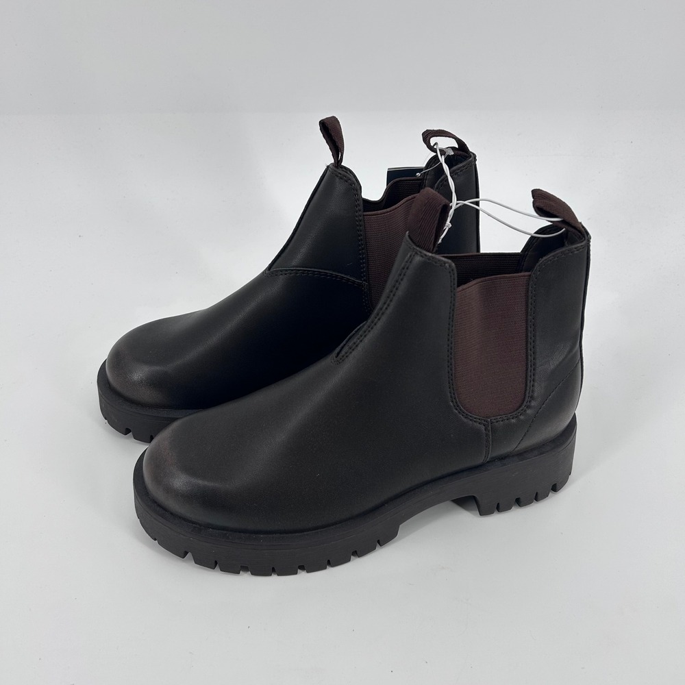 Universal Thread Zora Brown Lug Sole Chelsea Boots Womens 7 Memory Foam NEW